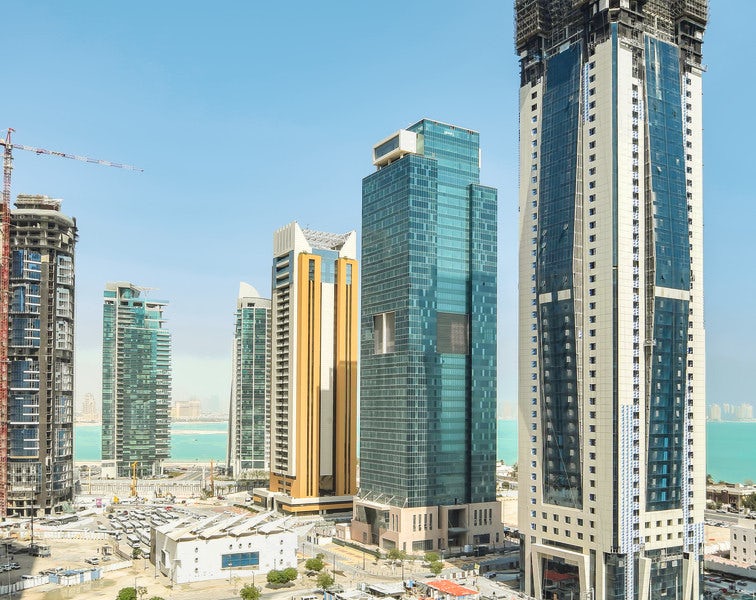 Der Al Thuraya Tower: Flachverankerungen für ein neues Wahrzeichen